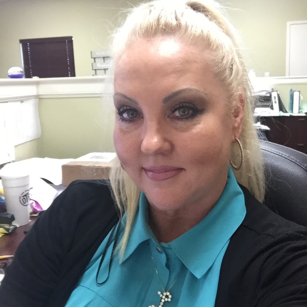 Meet your Posher, Lisa